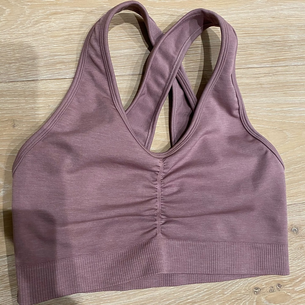 Alphalete sports bra